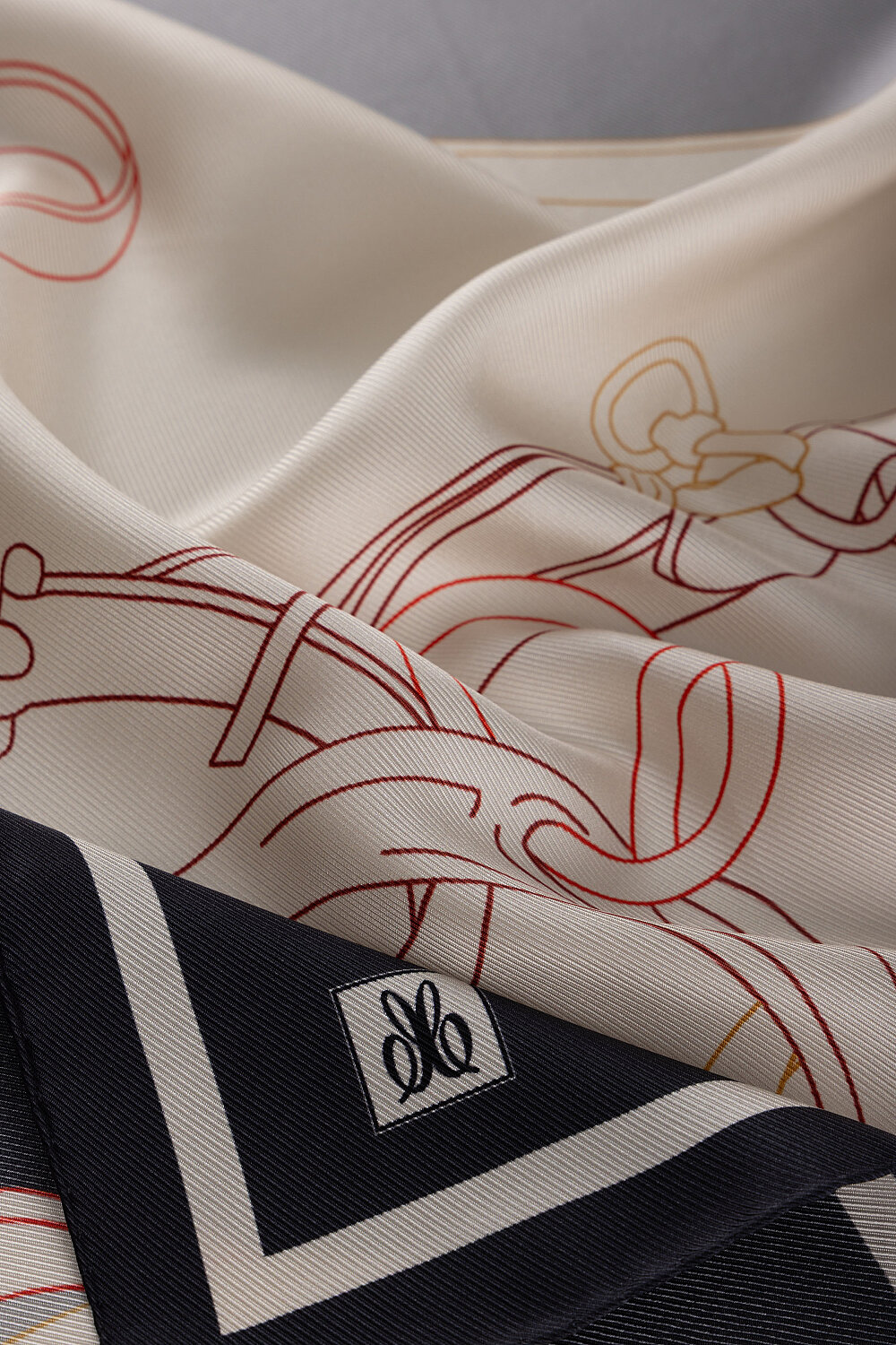 Black Ivory Aveline Pattern Twill Silk Scarf - 3