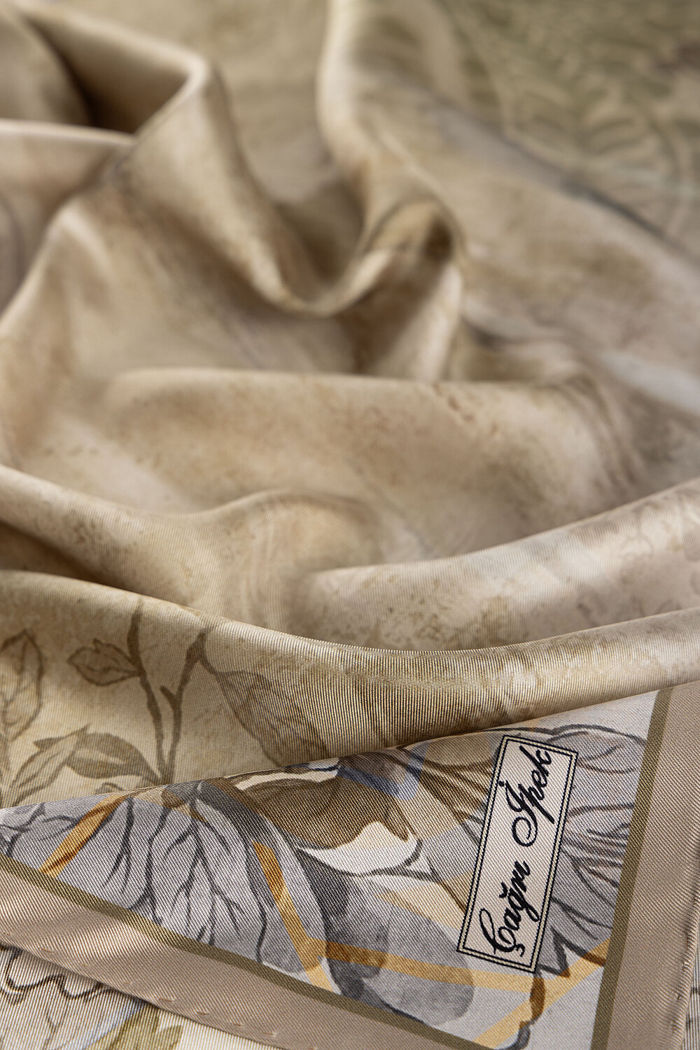 Gold Vintage Peony Desen Tivil İpek Eşarp - 2